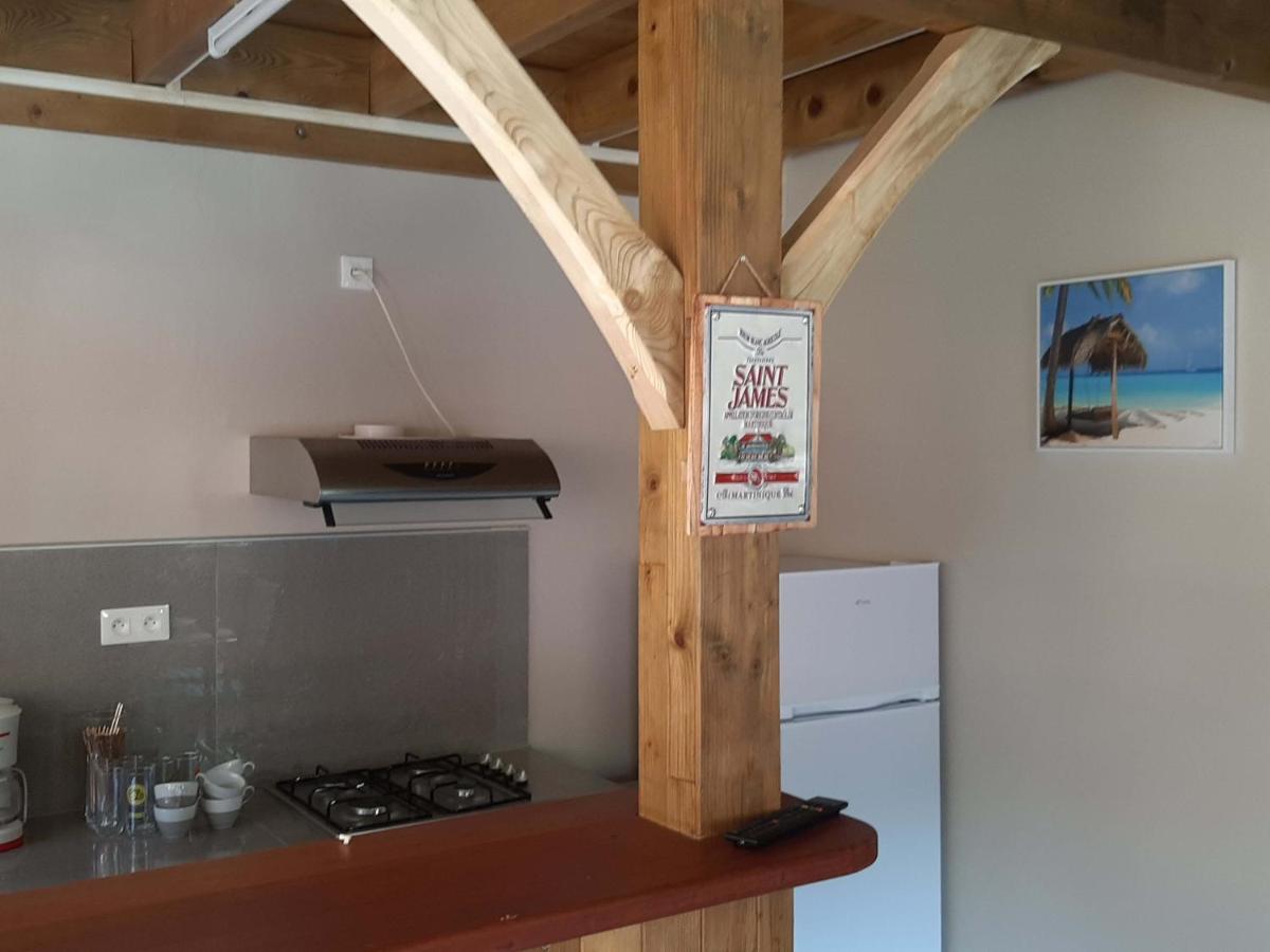 Les Monts Arlesien Hotell Les Anses-d'Arlets Exteriör bild