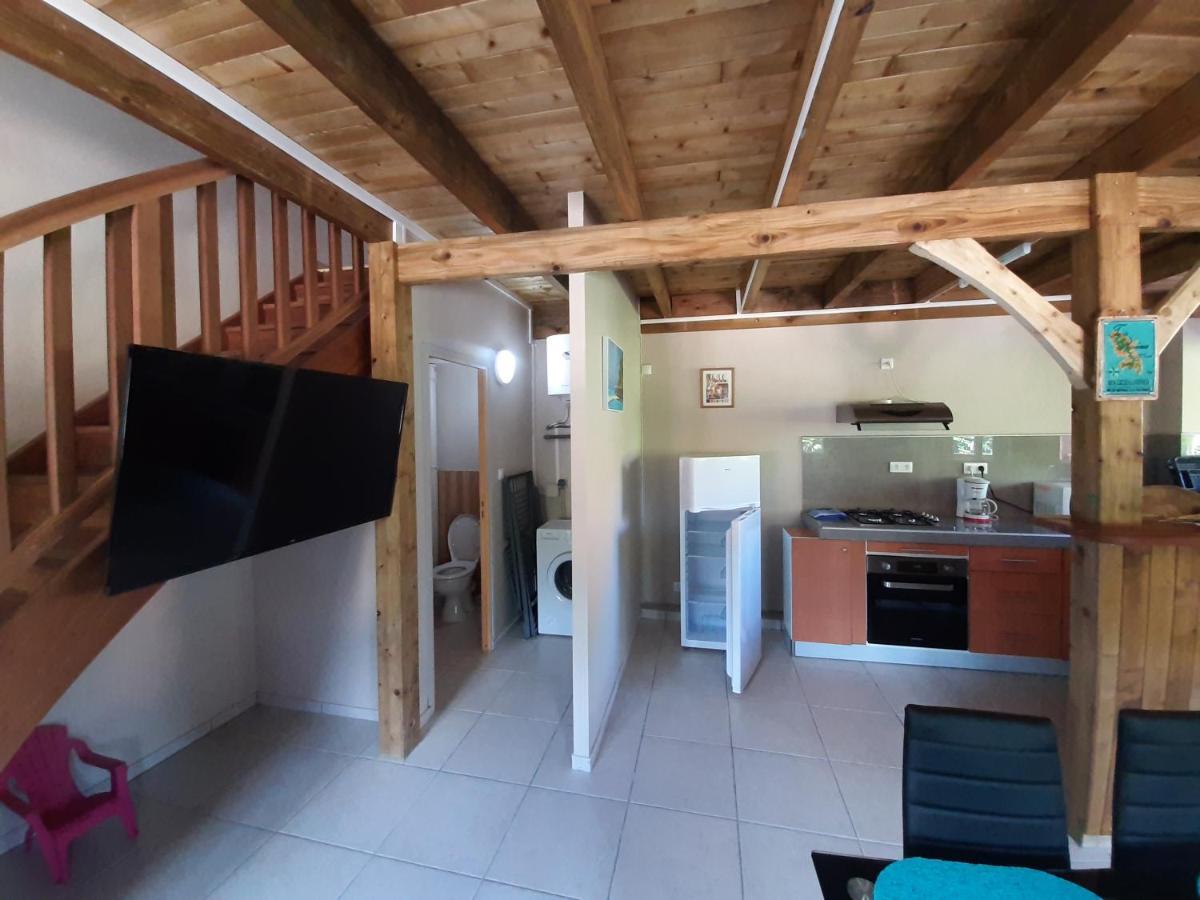 Les Monts Arlesien Hotell Les Anses-d'Arlets Exteriör bild